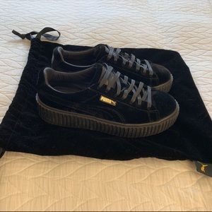 Black Puma Creeper Velvet Fenty Sneakers 8.5